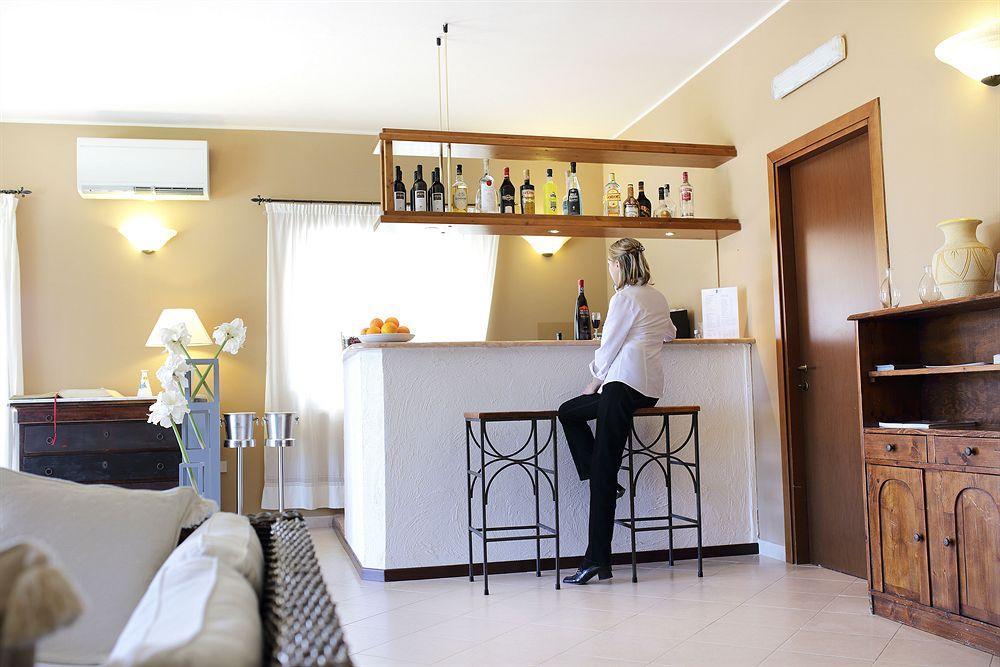 Hotel Domominore Fertilia Kültér fotó