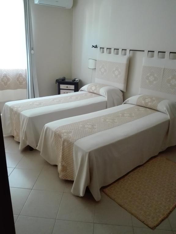 Hotel Domominore Fertilia Kültér fotó
