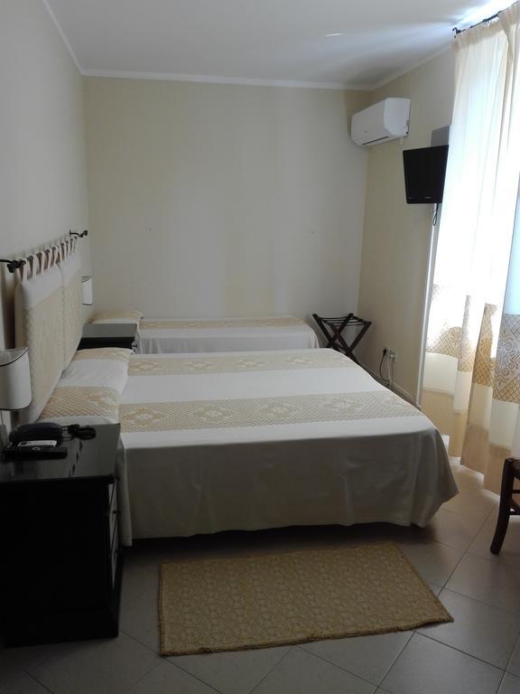 Hotel Domominore Fertilia Kültér fotó